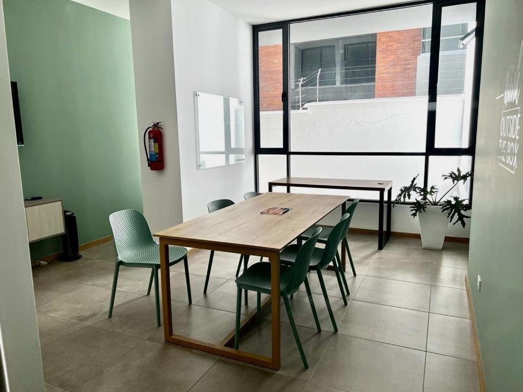 Luxury With Balcony And View * Quito