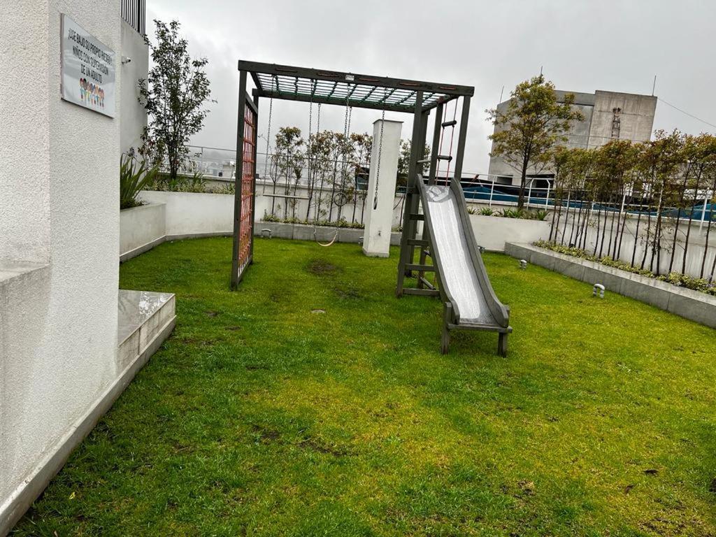 Apartamento Luxury With Balcony And View Quito