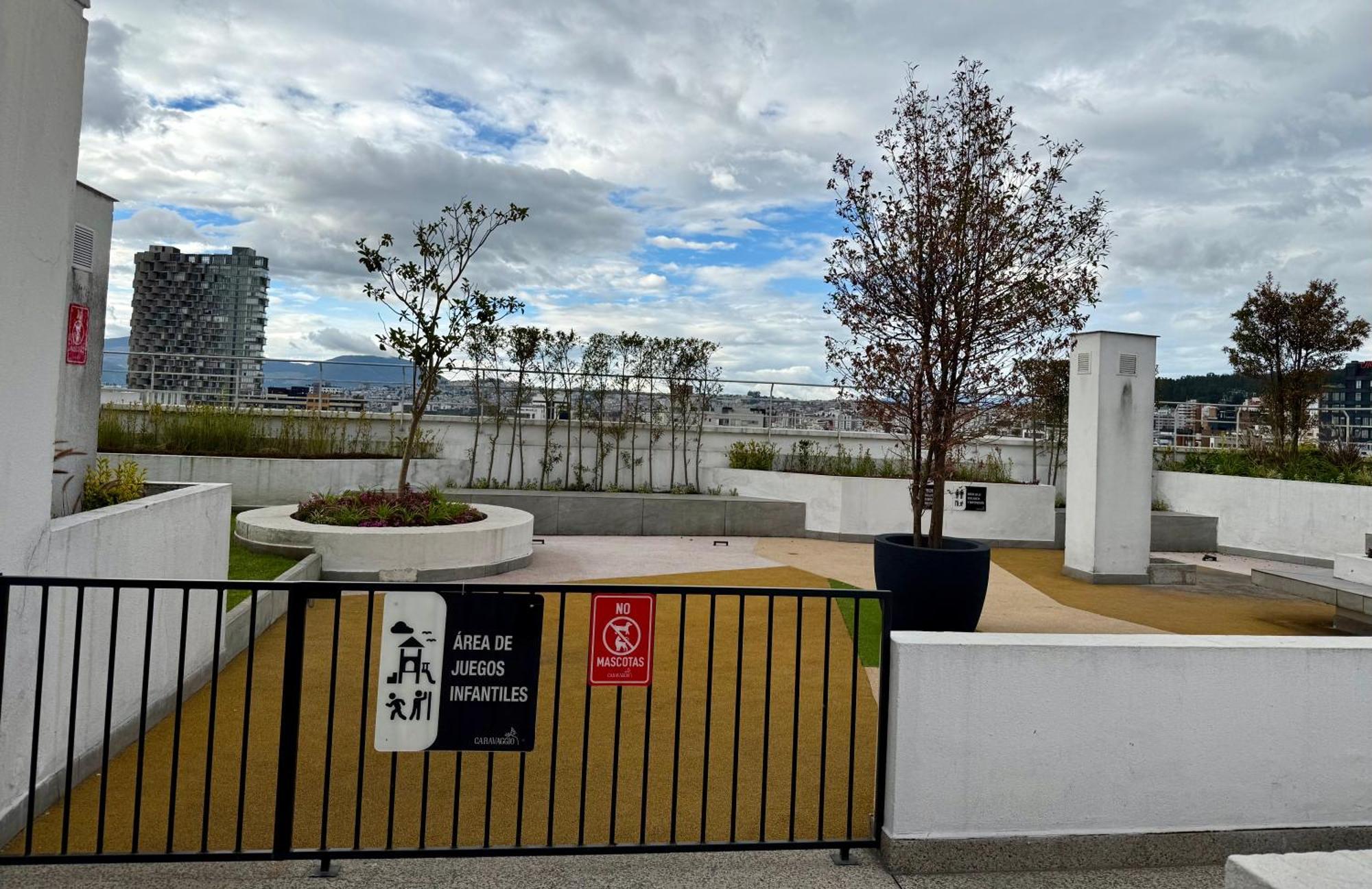 Apartamento Luxury With Balcony And View Quito